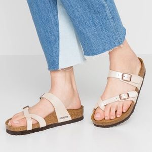 Best 25+ Deals for Birkenstock Mayari Sandals | Poshmark
